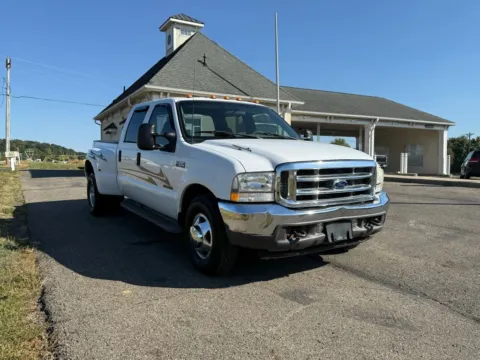 Another view of 2002 Ford F350 Super Duty Crew Cab Short Bed for sale in Lancaster, OH at Instant Auto Sales Lancaster