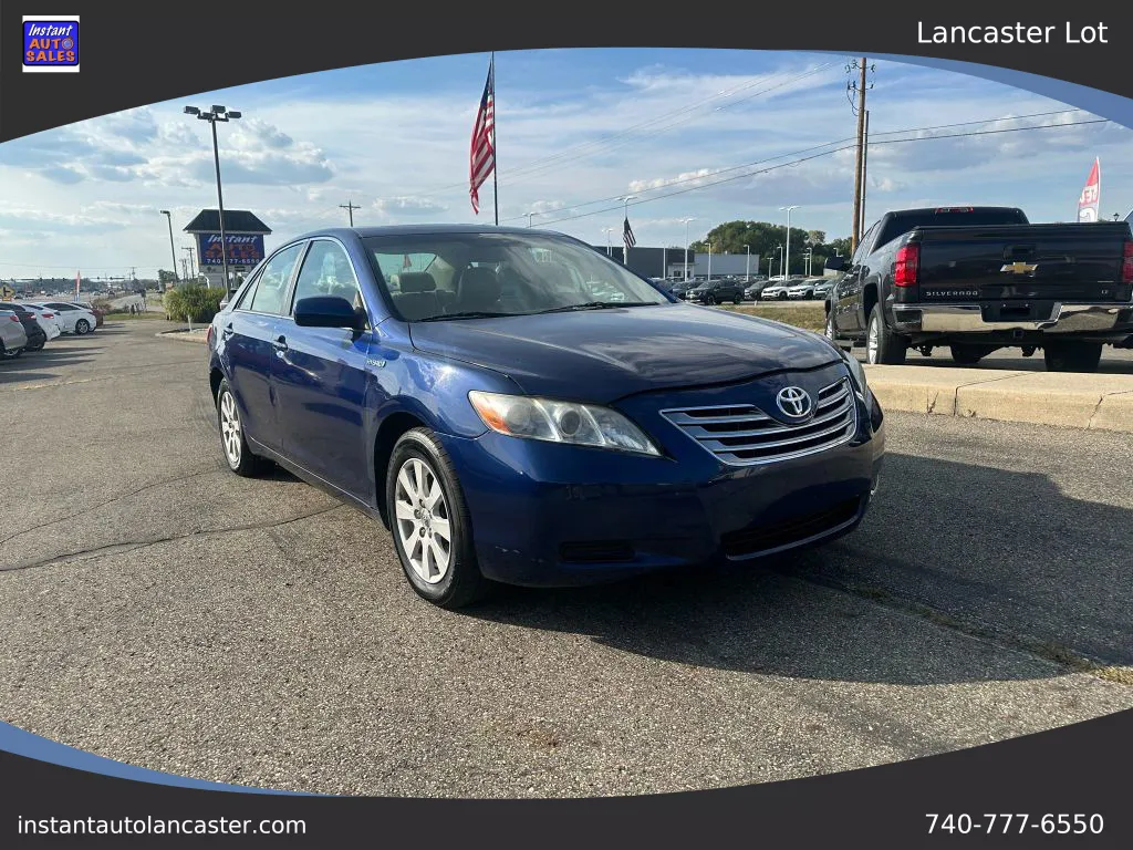 Blue 2008 Toyota Camry Hybrid Sedan 4D for sale in Lancaster, OH