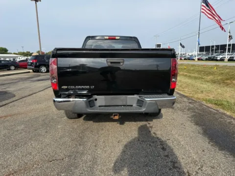 More photos of 2007 Chevrolet Colorado Regular Cab LT Pickup 2D 6 ft at Instant Auto Sales Lancaster, OH