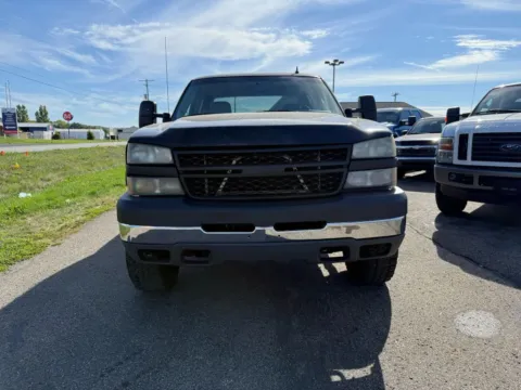 Photos of 2006 Chevrolet Silverado 2500 HD Crew Cab LT Pickup 4D 6 1/2 ft for sale in Lancaster, OH at Instant Auto Sales Lancaster