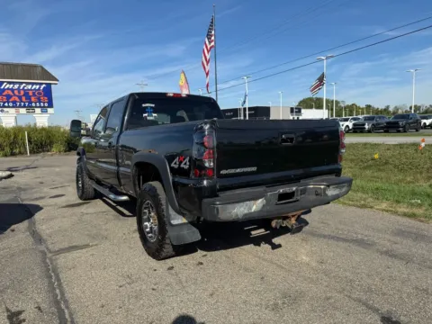 More photos of 2006 Chevrolet Silverado 2500 HD Crew Cab LT Pickup 4D 6 1/2 ft at Instant Auto Sales Lancaster, OH