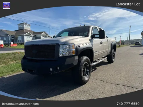 Beige 2007 Chevrolet Silverado 2500 HD Extended Cab LT Pickup 4D 6 1/2 ft for sale in Lancaster, OH