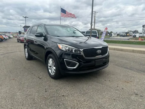 Another view of 2018 Kia Sorento LX Sport Utility 4D for sale in Lancaster, OH at Instant Auto Sales Lancaster
