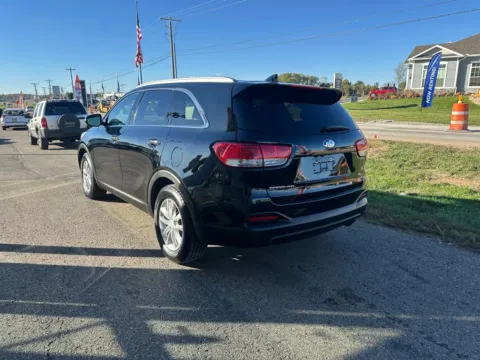 More photos of 2018 Kia Sorento LX Sport Utility 4D at Instant Auto Sales Lancaster, OH