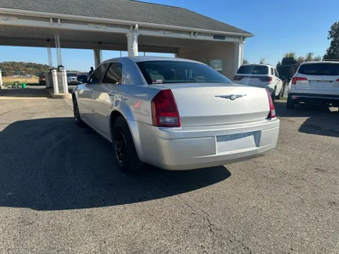 More photos of 2005 Chrysler 300 Sedan 4D at Instant Auto Sales Lancaster, OH