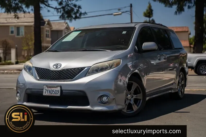 Red 2017 Toyota Sienna SE 8-Passenger for sale in Ontario, CA