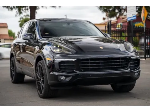 More photos of 2018 Porsche Cayenne Platinum Edition at Select Luxury Motors, CA