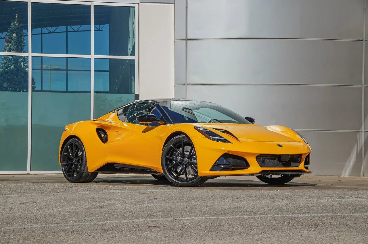 2026 Lotus Emira's photo