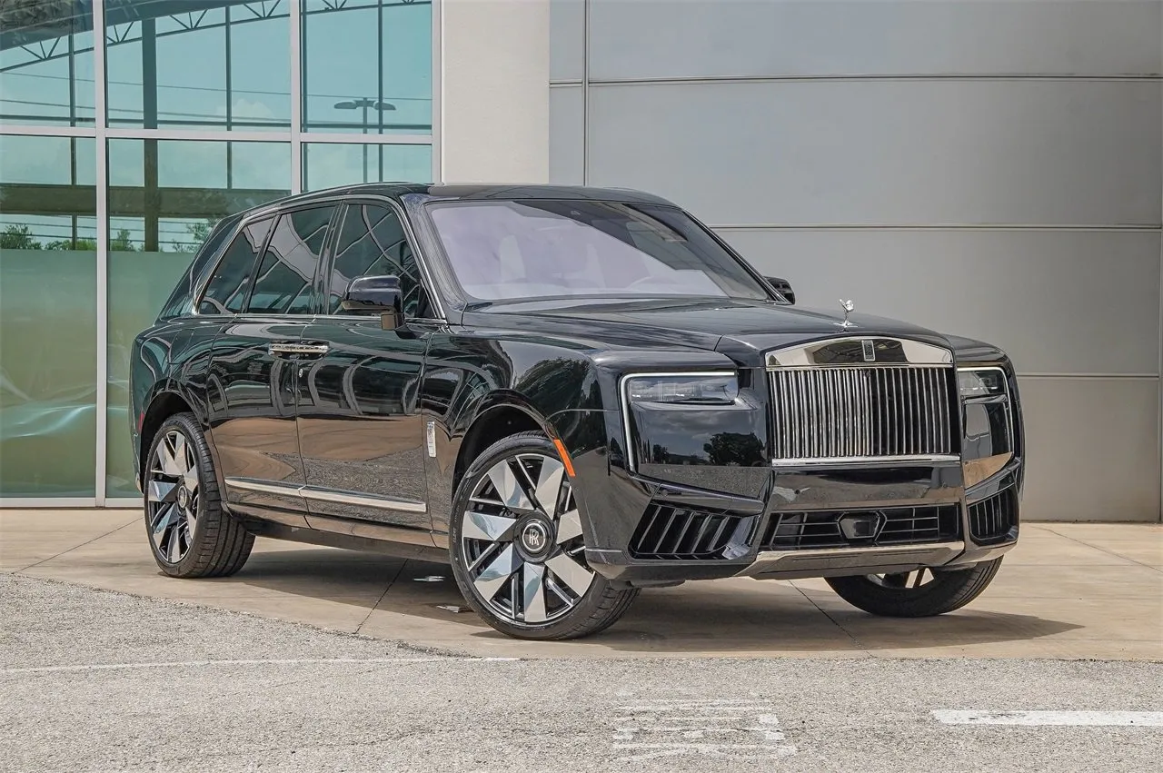 Black 2025 Rolls-Royce Cullinan Series II for sale in Austin, TX