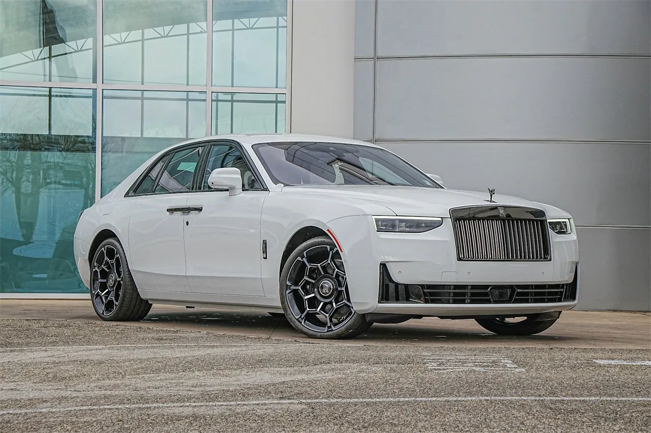 White 2025 Rolls-Royce Black Badge Ghost Black Badge for sale in Austin, TX