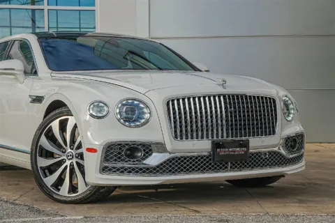 More photos of 2021 Bentley Flying Spur V8 at Hi Tech Luxury Collection, TX