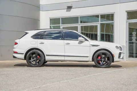 More photos of 2023 Bentley Bentayga Azure at Hi Tech Luxury Collection, TX
