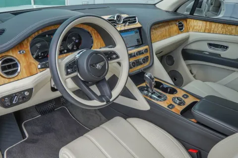 Photos of 2023 Bentley Bentayga Azure for sale in Austin, TX at Hi Tech Luxury Collection