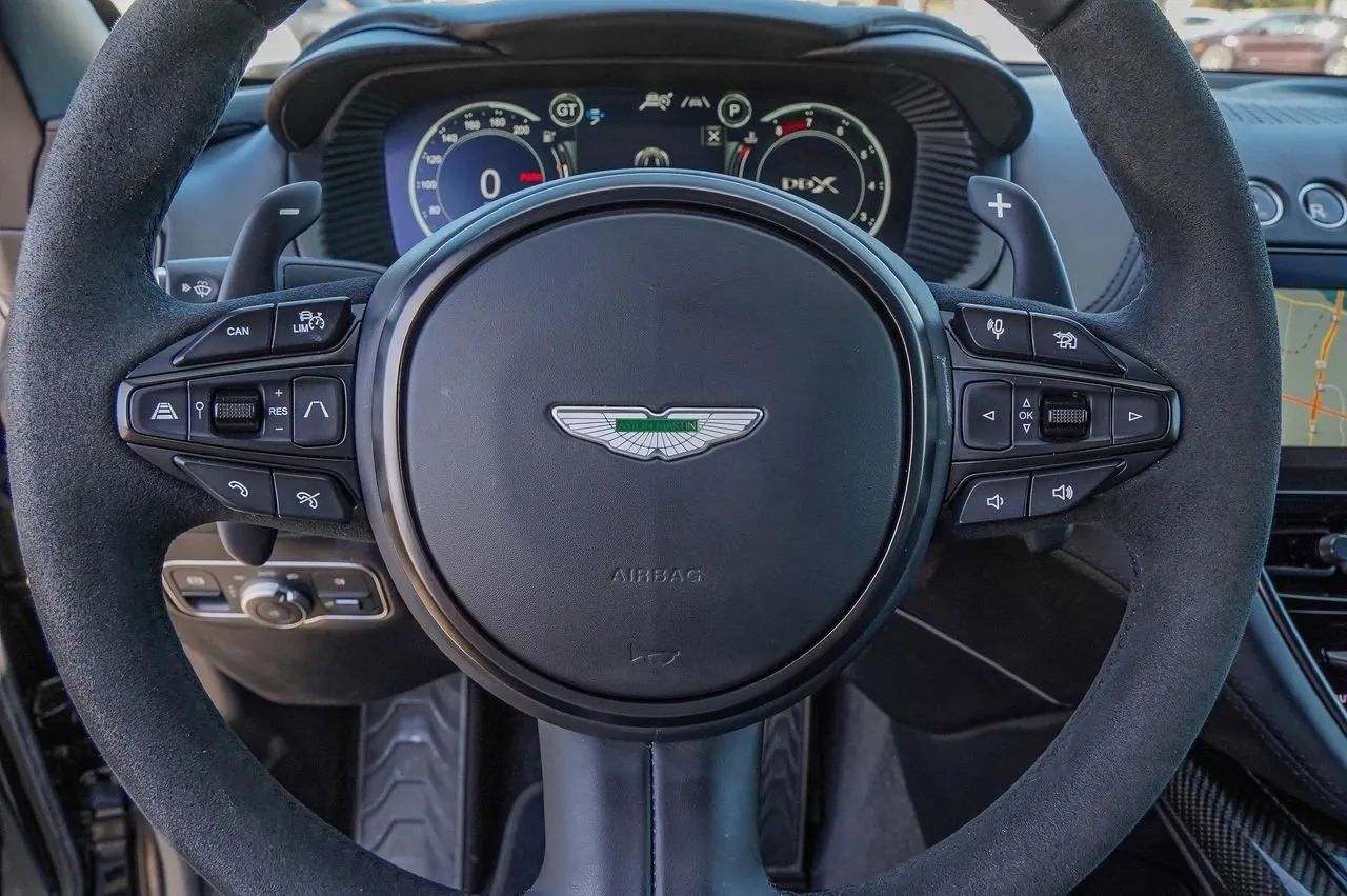 2024 Aston Martin DBX 707 - Photo 21