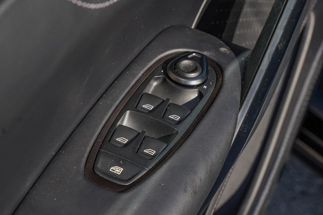 2024 Aston Martin DBX 707 - Photo 33