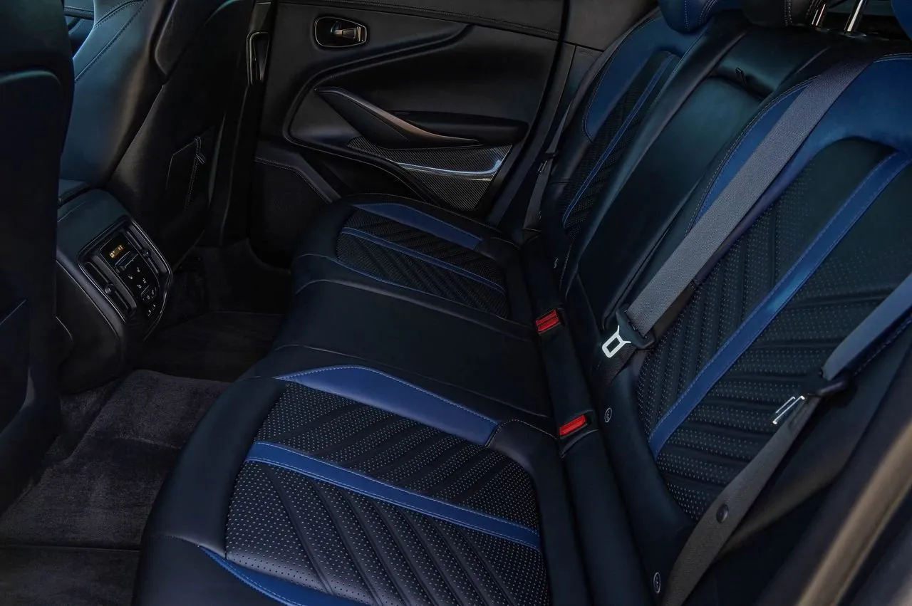 2024 Aston Martin DBX 707 - Photo 39