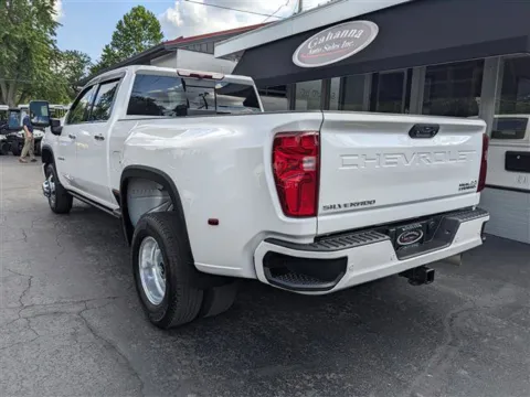 Another view of 2022 Chevrolet Silverado 3500HD High Country for sale in Gahanna, OH at Gahanna Auto Sales