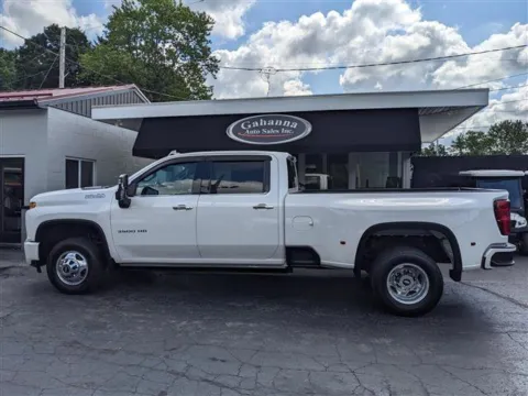 Photos of 2022 Chevrolet Silverado 3500HD High Country for sale in Gahanna, OH at Gahanna Auto Sales