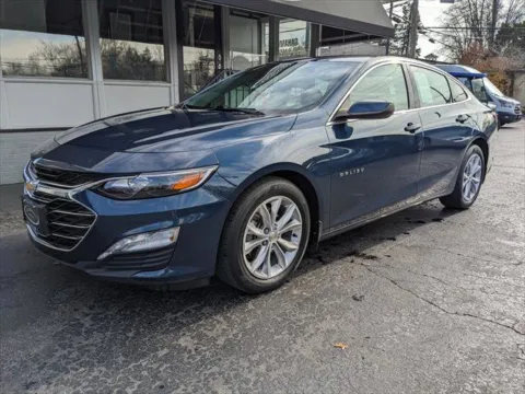 Blue 2019 Chevrolet Malibu LT for sale in Gahanna, OH