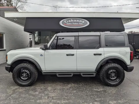 Photos of 2023 Ford Bronco Black Diamond 4-Door for sale in Gahanna, OH at Gahanna Auto Sales
