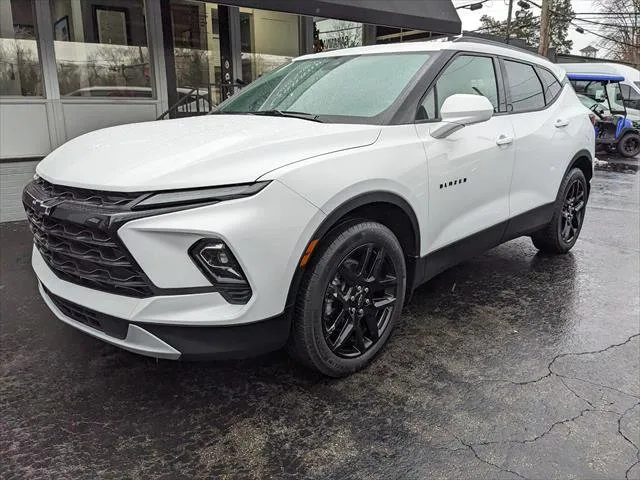 White 2023 Chevrolet Blazer LT for sale in Gahanna, OH