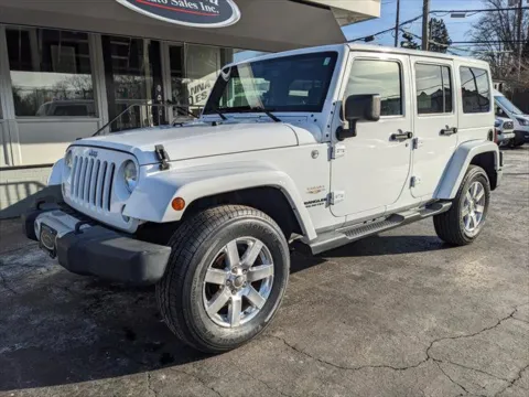White 2014 Jeep Wrangler Unlimited Sahara for sale in Gahanna, OH