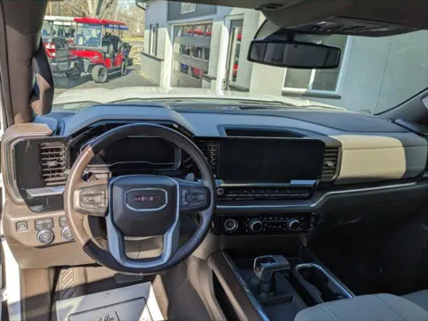 More photos of 2023 GMC Sierra 1500 SLT at Gahanna Auto Sales, OH