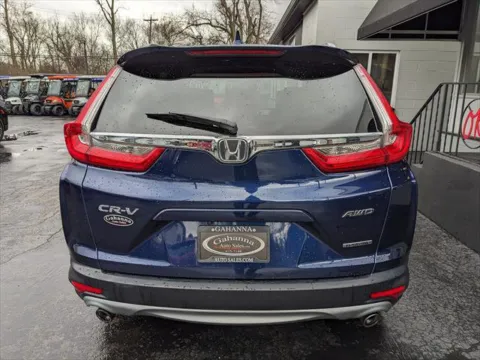 More photos of 2018 Honda CR-V Touring at Gahanna Auto Sales, OH