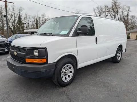 White 2013 Chevrolet Express Cargo Van 1500 Cargo for sale in Gahanna, OH