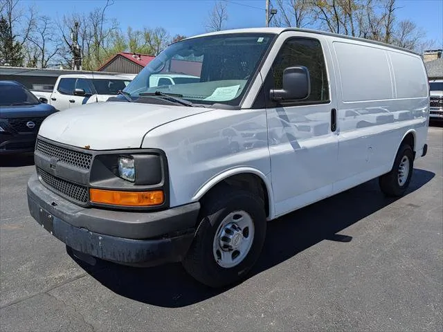 2013 Chevrolet Express 2500 Work Van HD's photo