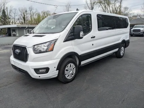 White 2024 Ford Transit Passenger Wagon 350 Wagon Low Roof XLT w/Sliding Pass. 148-in. WB for sale in Gahanna, OH