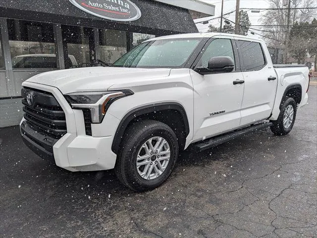 White 2023 Toyota Tundra SR5 for sale in Gahanna, OH