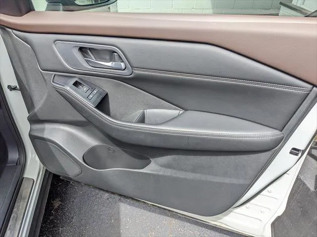 2023 Nissan Rogue SV - Photo 22