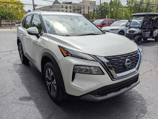 2023 Nissan Rogue SV - Photo 6