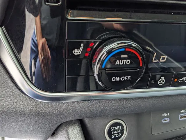 2023 Nissan Rogue SV - Photo 27
