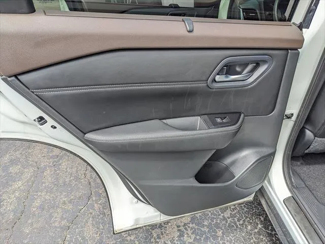 2023 Nissan Rogue SV - Photo 14