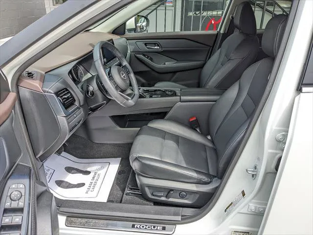 2023 Nissan Rogue SV - Photo 9