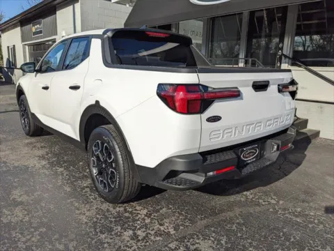 Another view of 2024 Hyundai Santa Cruz SE for sale in Gahanna, OH at Gahanna Auto Sales