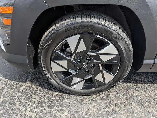 2024 Hyundai Kona SEL - Photo 8