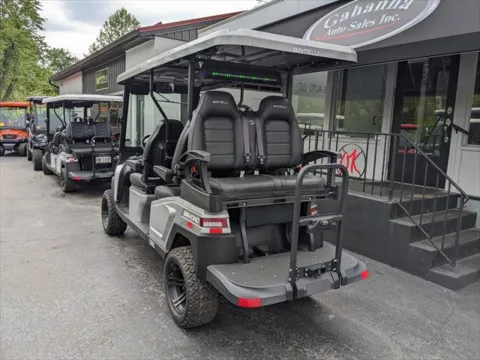 Another view of 2025 BINTELLI BEYOND 6-SEATER LIFTED for sale in Gahanna, OH at Gahanna Auto Sales