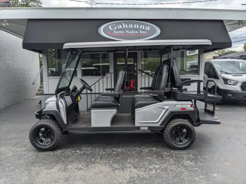 Photos of 2025 BINTELLI BEYOND 6-SEATER LIFTED for sale in Gahanna, OH at Gahanna Auto Sales
