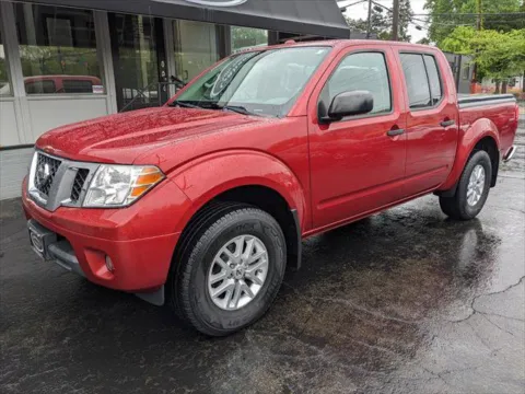 Red 2017 Nissan Frontier SV V6 for sale in Gahanna, OH