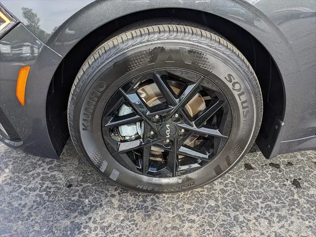 Kia K5 photo 8