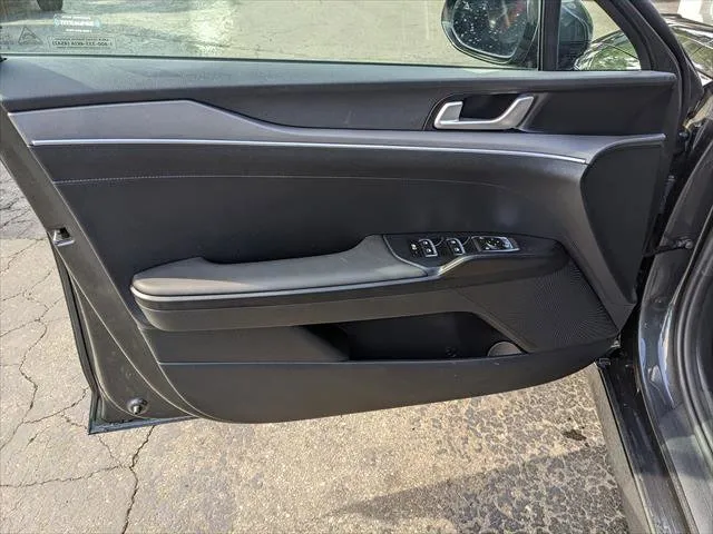 Kia K5 photo 11