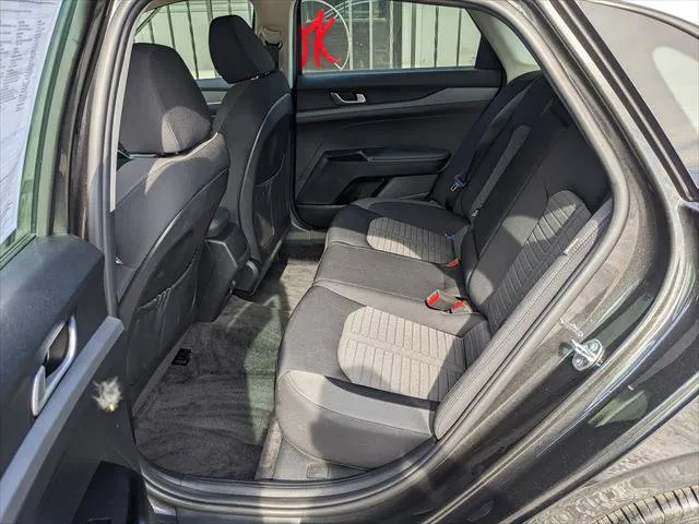 Kia K5 photo 12