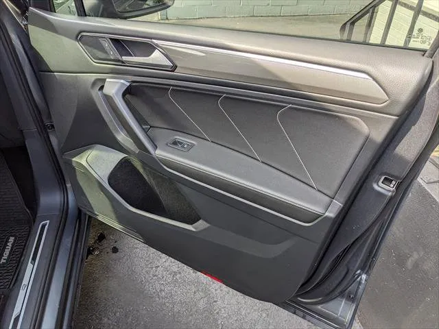 2023 Volkswagen Tiguan SE R-LINE BLACK - Photo 19