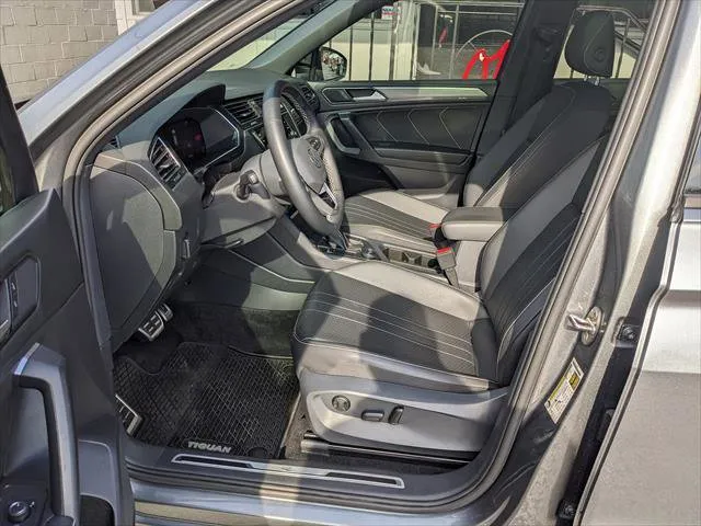 2023 Volkswagen Tiguan SE R-LINE BLACK - Photo 8