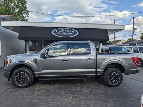 Photos of 2022 Ford F-150 XLT SuperCrew 6.5-ft. Bed 4WD for sale in Gahanna, OH at Gahanna Auto Sales