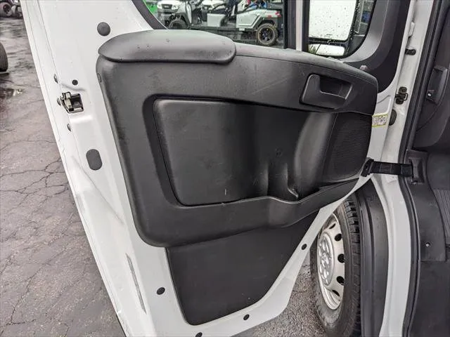Ram Cargo Van photo 11