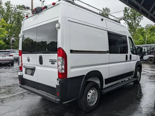 Ram Cargo Van photo 5